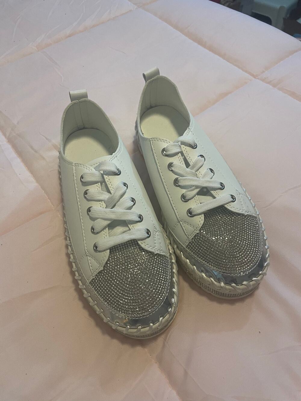 Women’s Sparkle White Tennis Shoes Size 8